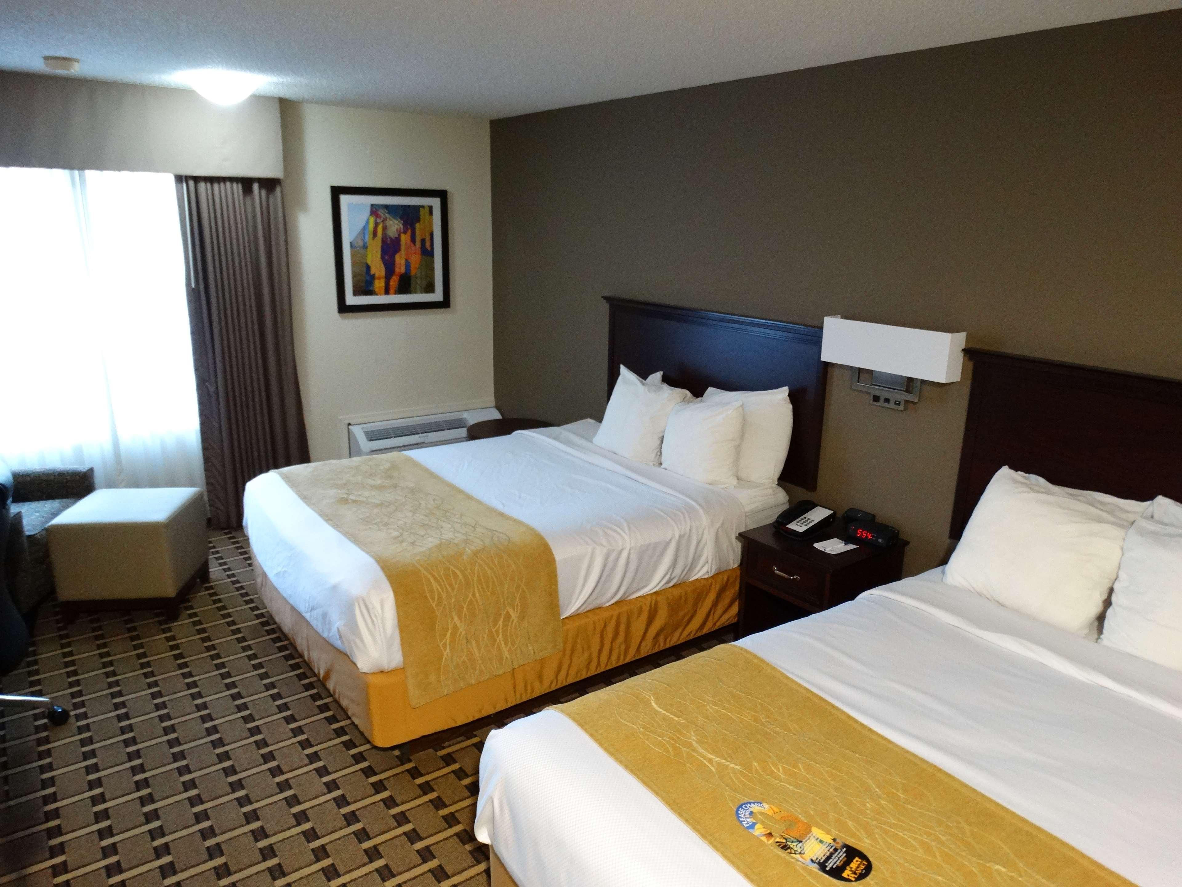 Best Western Plus Wausau-Rothschild Hotel Bagian luar foto