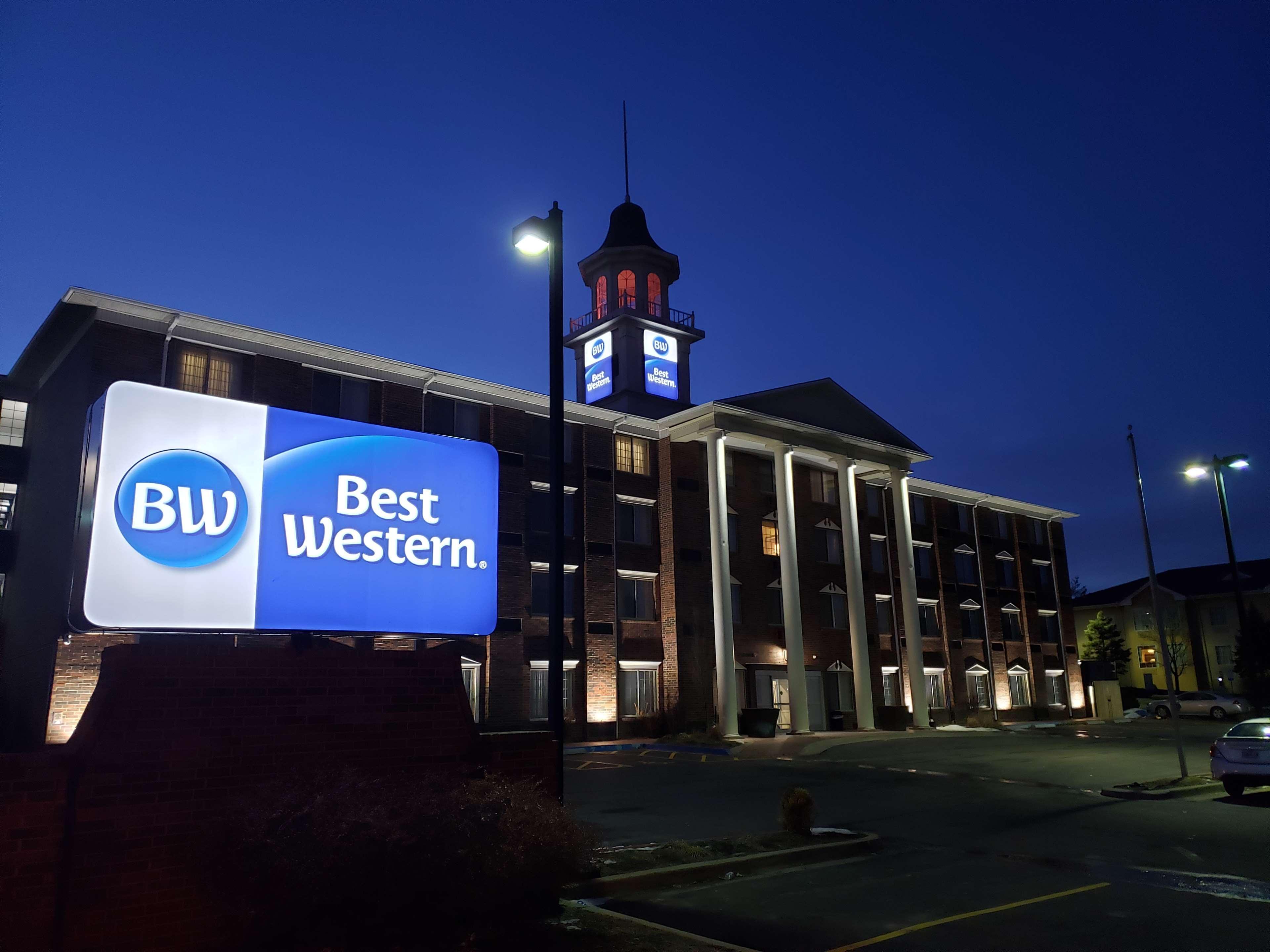 Best Western Plus Wausau-Rothschild Hotel Bagian luar foto