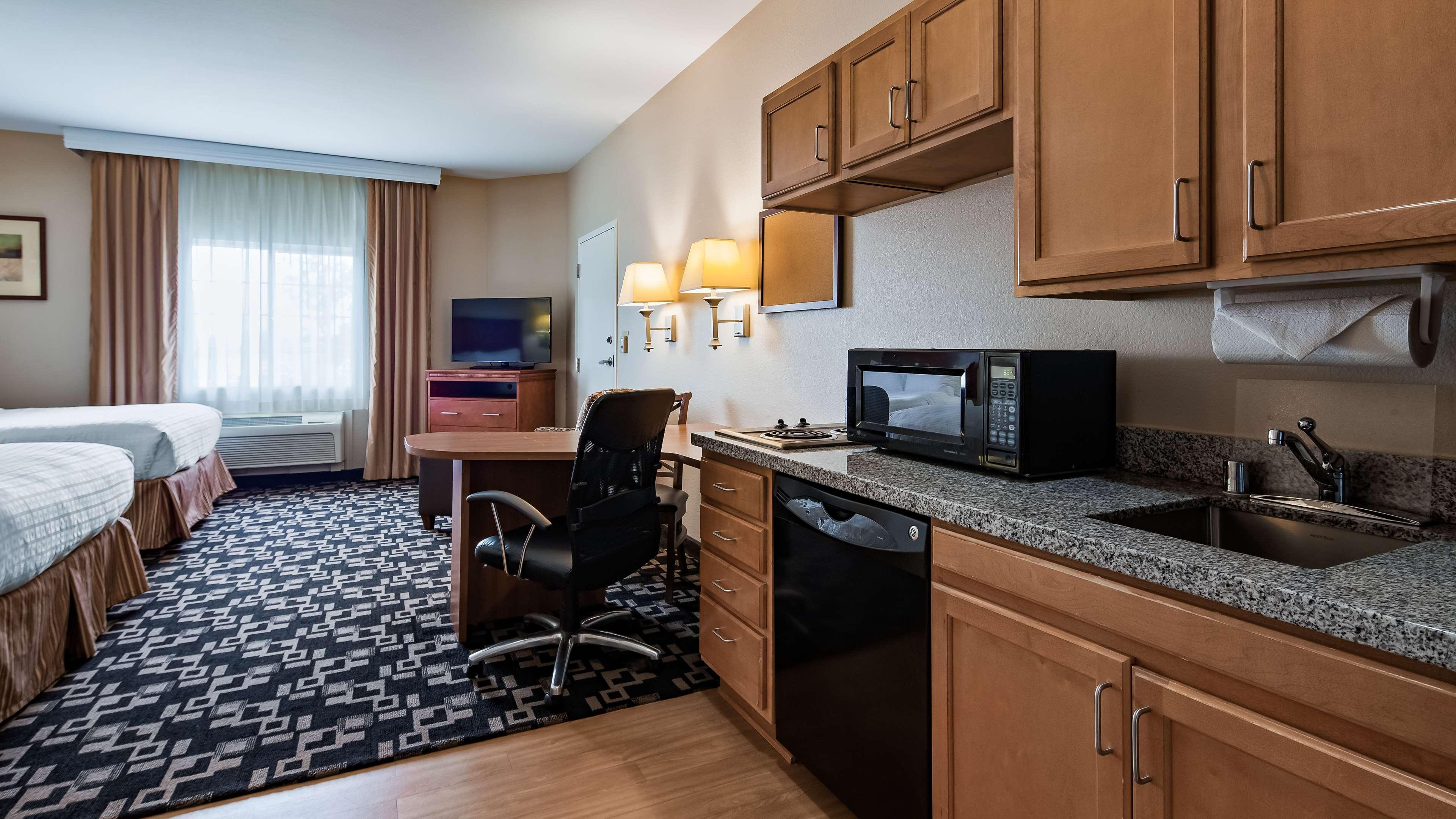 Best Western Plus Wausau-Rothschild Hotel Bagian luar foto